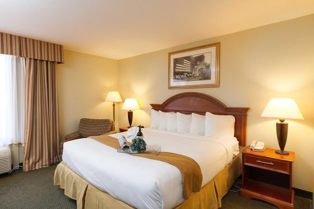Hotel Westport Kansas City, Tapestry Collection By Hilton Екстериор снимка