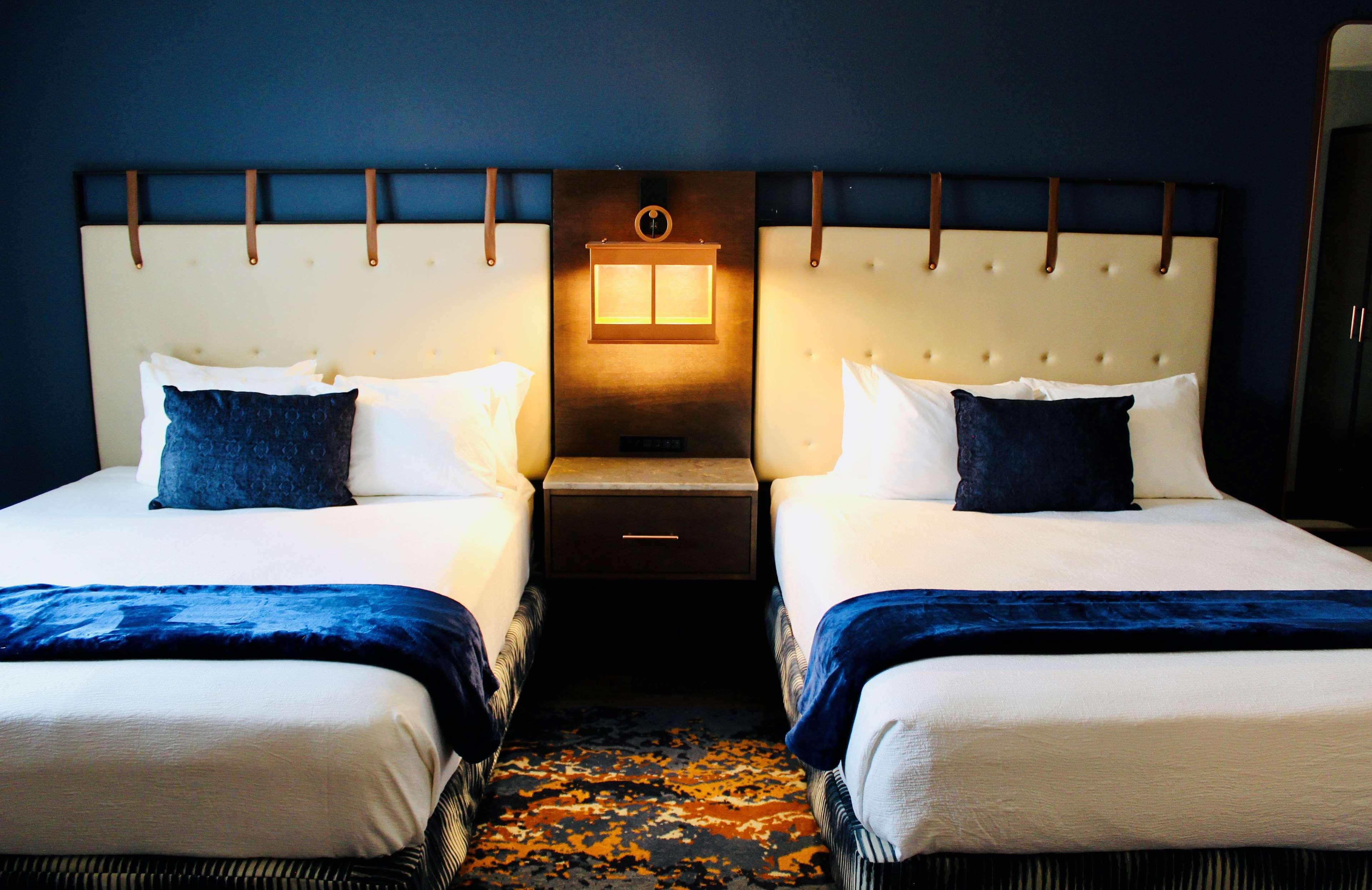 Hotel Westport Kansas City, Tapestry Collection By Hilton Екстериор снимка