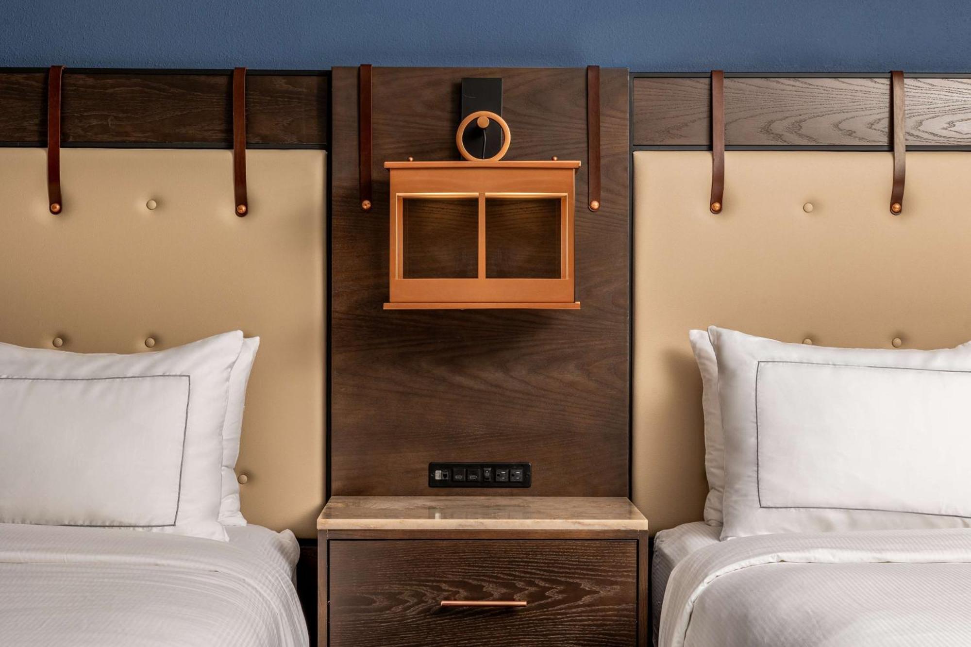 Hotel Westport Kansas City, Tapestry Collection By Hilton Екстериор снимка